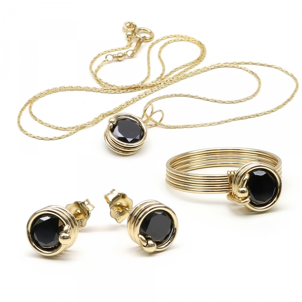 Set pendant, ring  and stud earrings by Ichiban - Busted Black