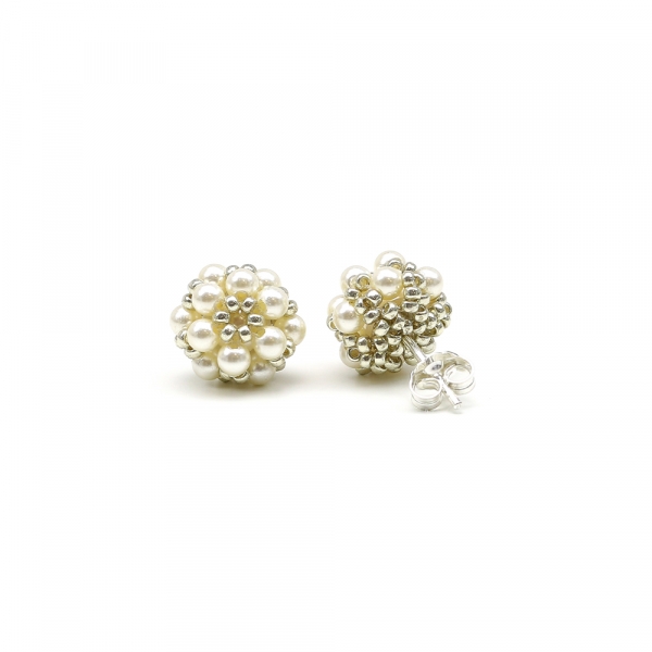 Stud earrings by Ichiban - Daisies Cream AG925