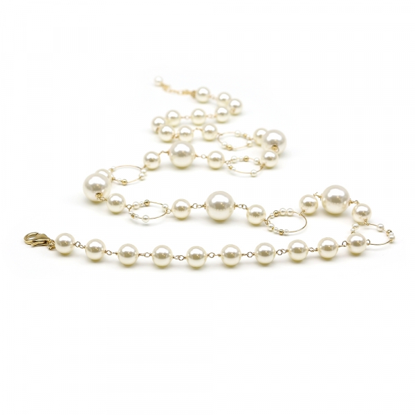 Necklace by Ichiban - Gravity Cream