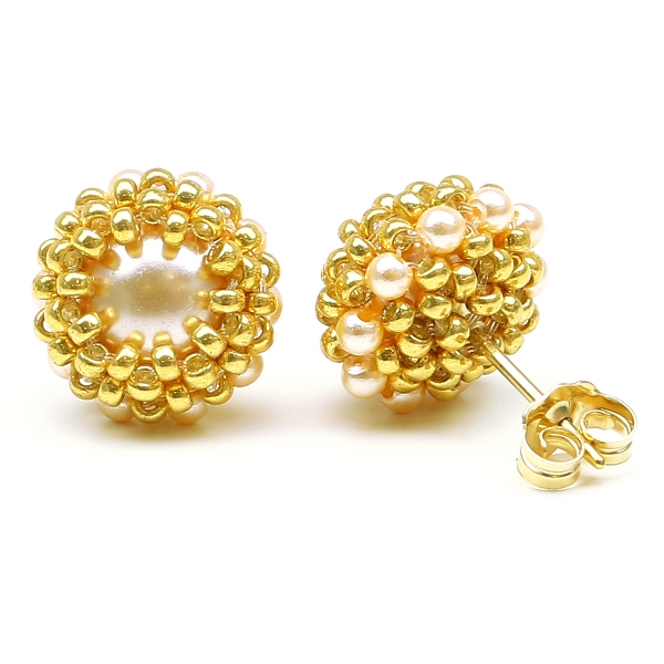 Stud earrings by Ichiban - Teeny Tiny Peach