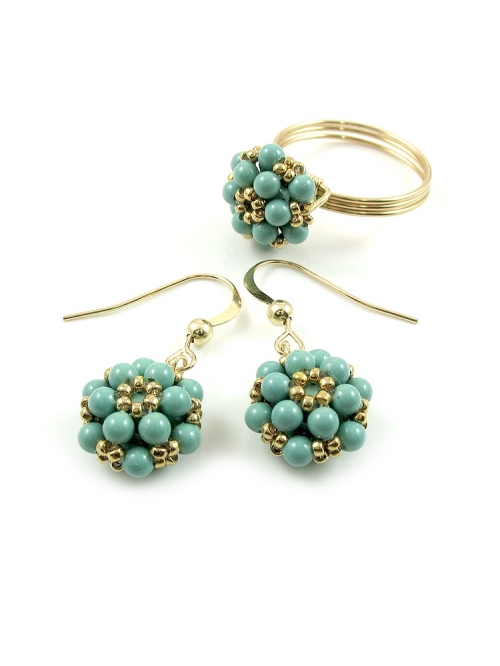 Daisies Jade set - ring and earrings