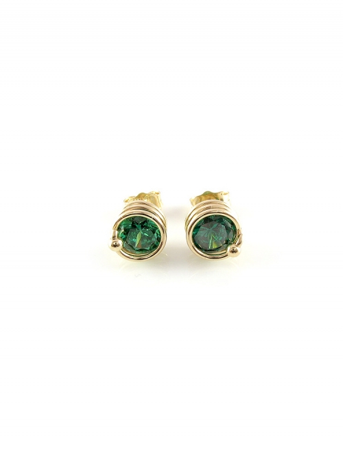 Stud earrings by Ichiban - Busted Emerald