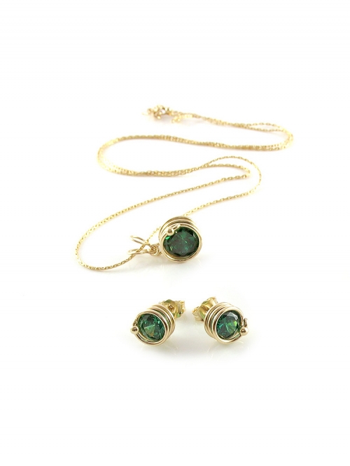 Set pendant and earrings by Ichiban - Busted Emerald