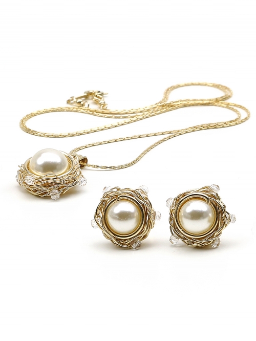 Set stud earrings and pendant by Ichiban - Sweet Cream