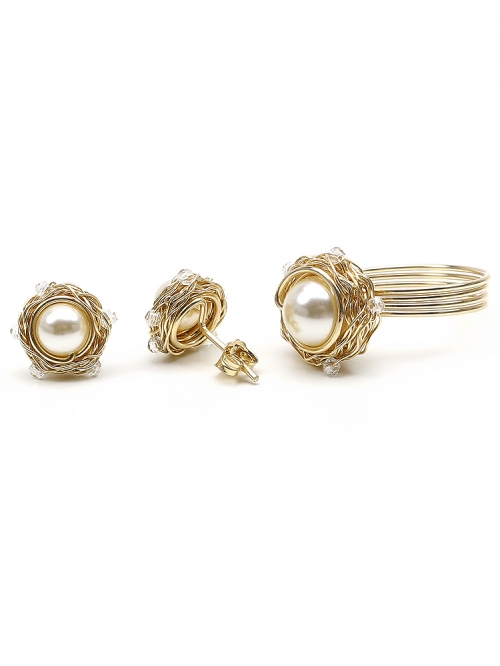 Set stud earrings and ring by Ichiban - Sweet Cream
