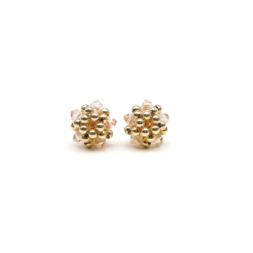 Stud earrings by Ichiban - Charm Silk