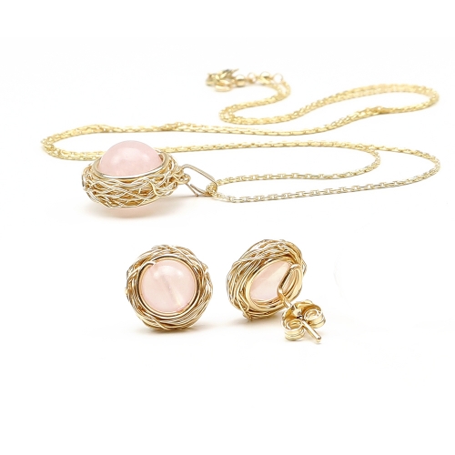 Set pendant and stud earrings by Ichiban - Sweet Quart Rose