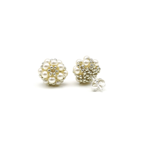Stud earrings by Ichiban - Daisies Cream AG925