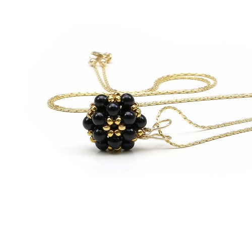 Pendant by Ichiban - Daisies Mystic Black