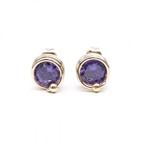 Stud earrings by Ichiban - Busted Purple