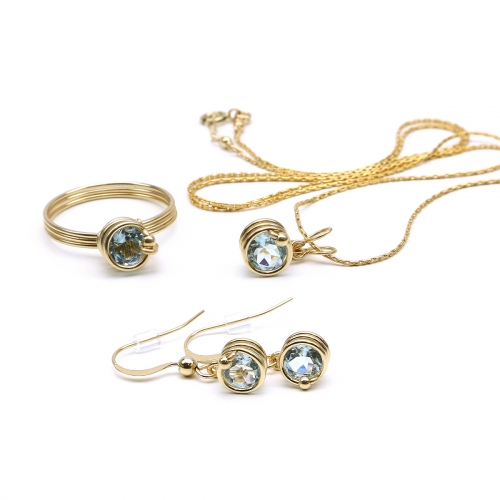 Set pendant, earrings and ring by Ichiban - Busted Deluxe Sky Blue Topaz