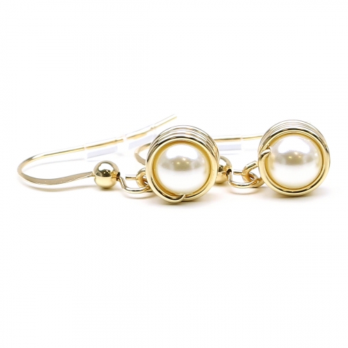 Clasic earrings by Ichiban - Busted Pearls Cream