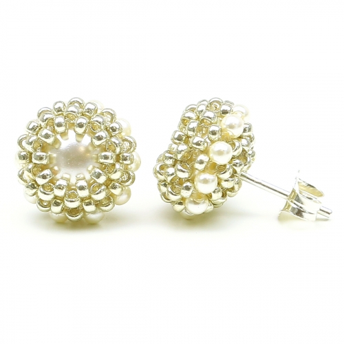 Stud earrings by Ichiban - Teeny Tiny Cream AG925