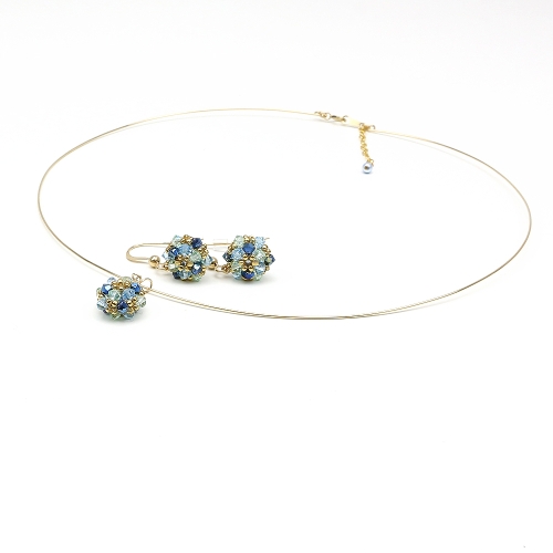 Set pendant and dangle earrings by Ichiban - Daisies Spicy