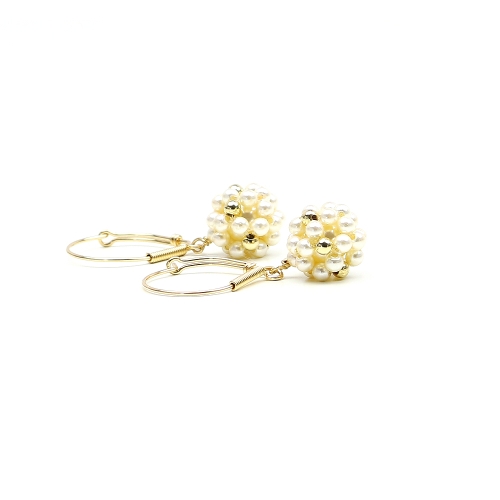 Leverback earrings by Ichiban - Cream Berry