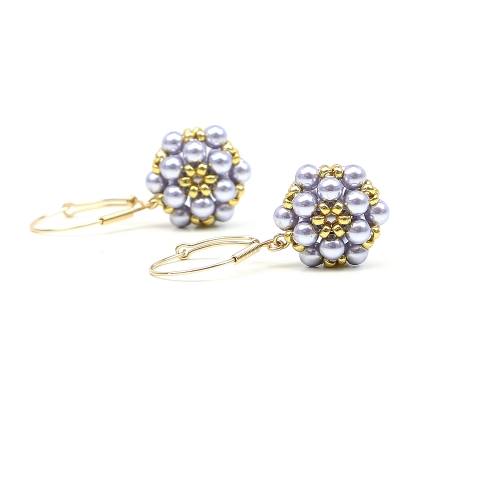 Leverback earrings by Ichiban - Daisies Lavander